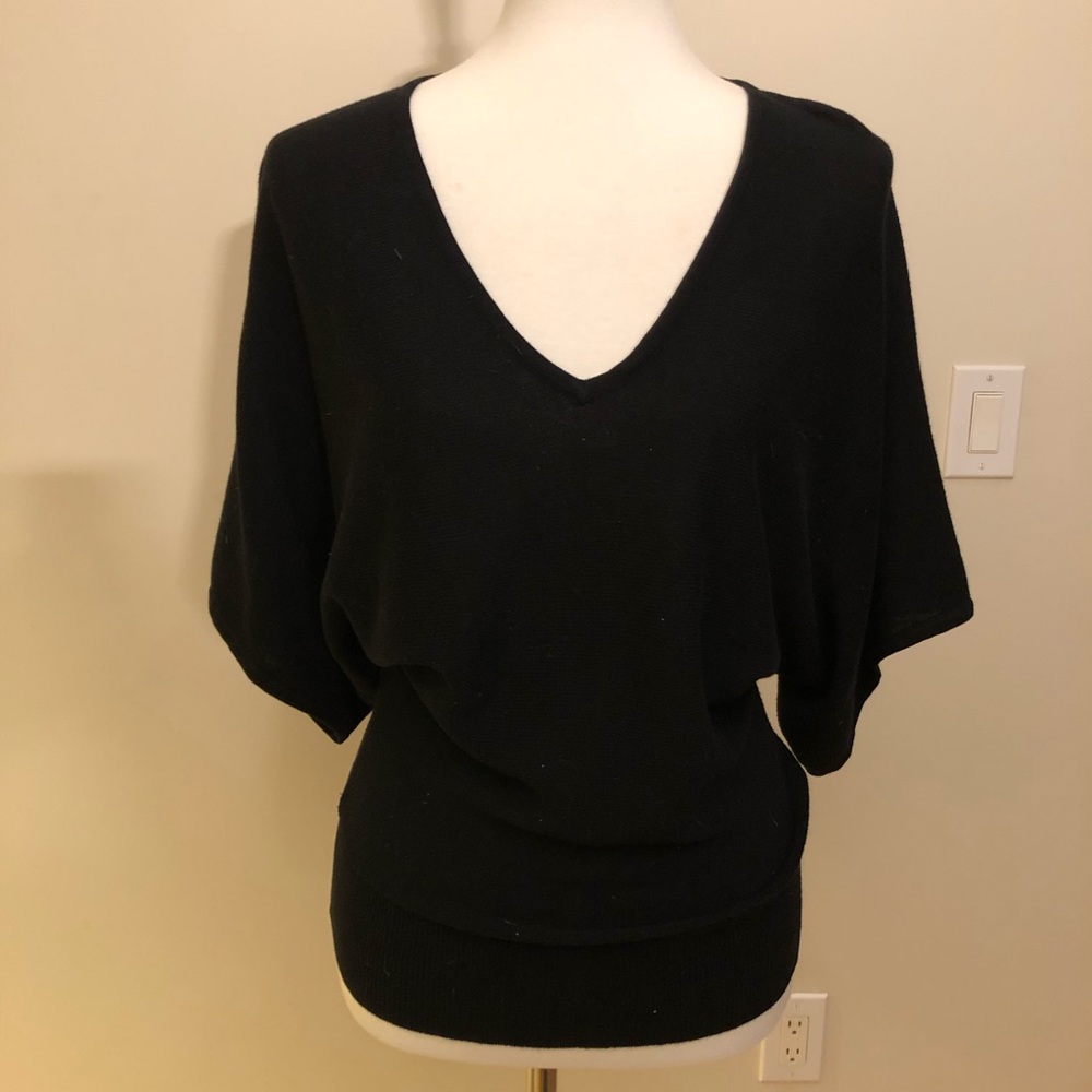 Black vneck blouse